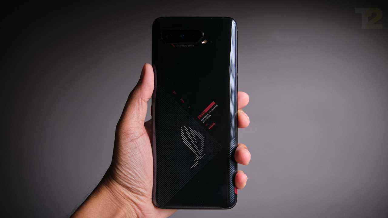 Asus ROG Phone 5. Resim: Anirudh Regidi 