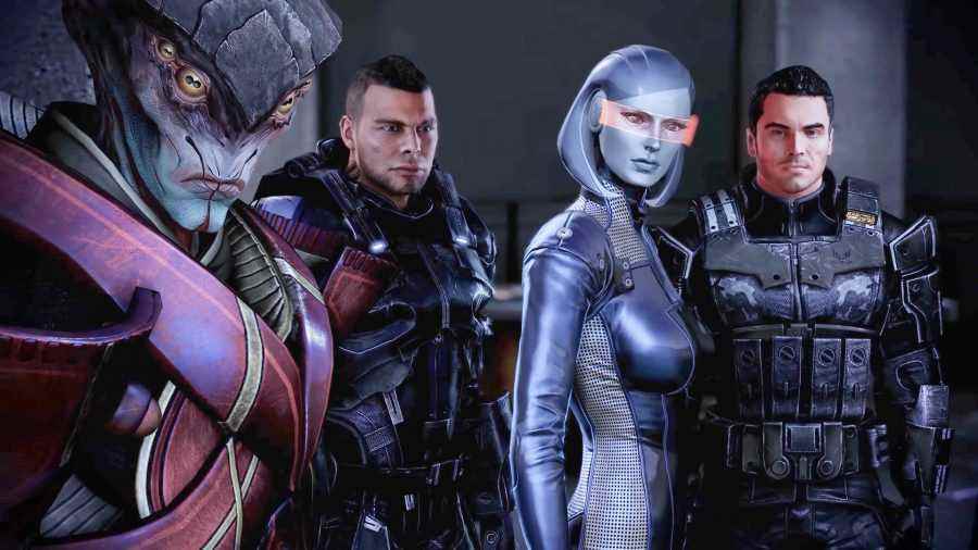 Dört Mass Effect takım arkadaşı, Javik, James, EDI ve Kaidan