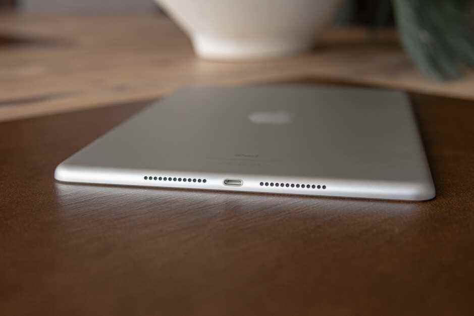 Lightning portunun gelecek yıl hiçbir yere gitmeyeceği bildiriliyor - Apple'ın en ucuz iPad'i muhtemelen bu yıl da 5G alacak, ancak hepsi iyi haber değil