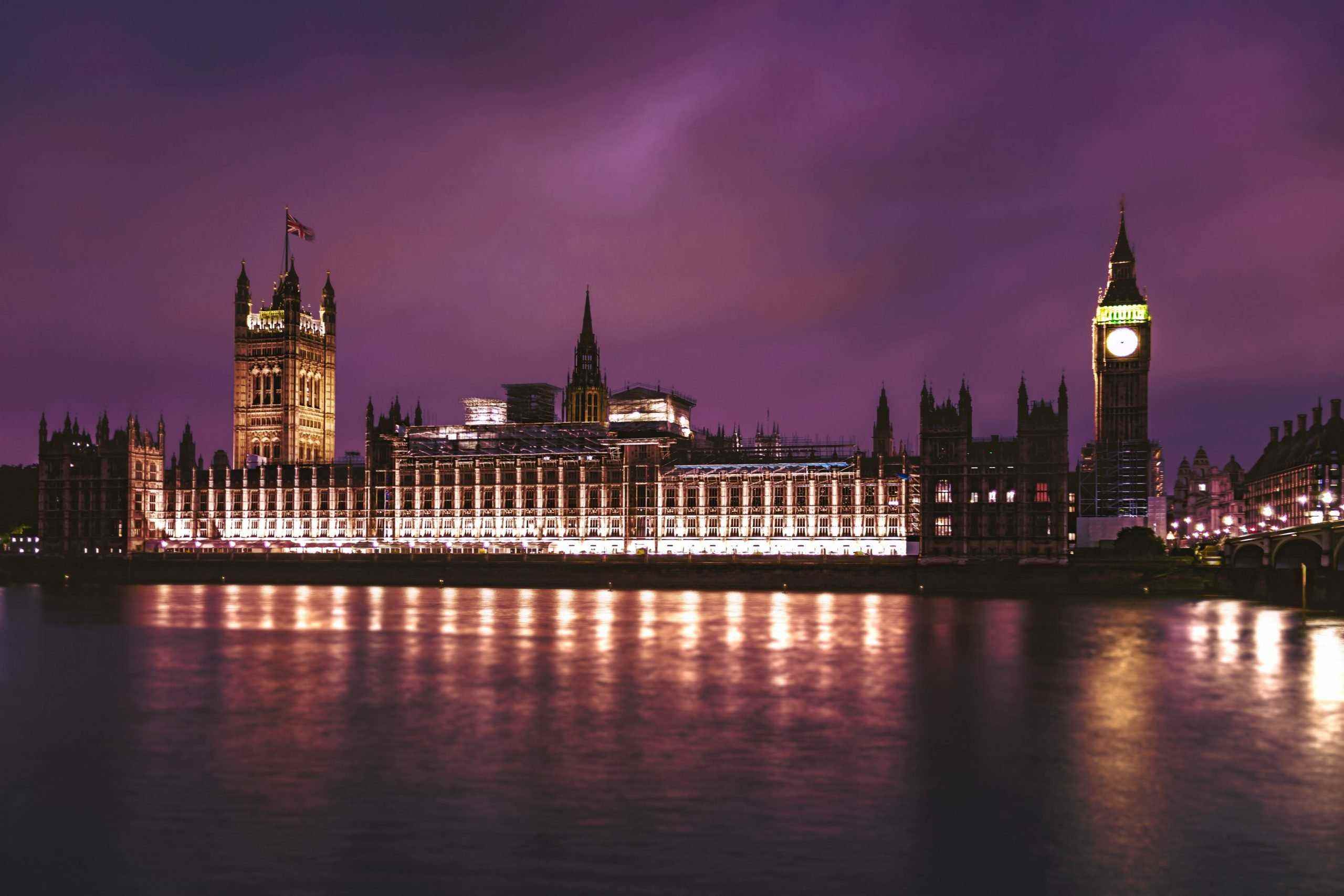 Londra'daki Westminster Sarayı.