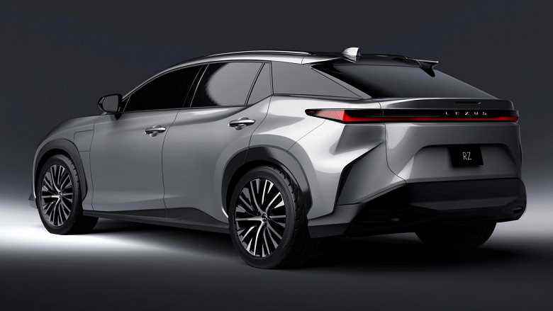 2022 Lexus RZ 450e elektrikli crossover, Tesla Model Y ile rekabet etmek için Toyota bZ4X tabanlı tanıtıldı