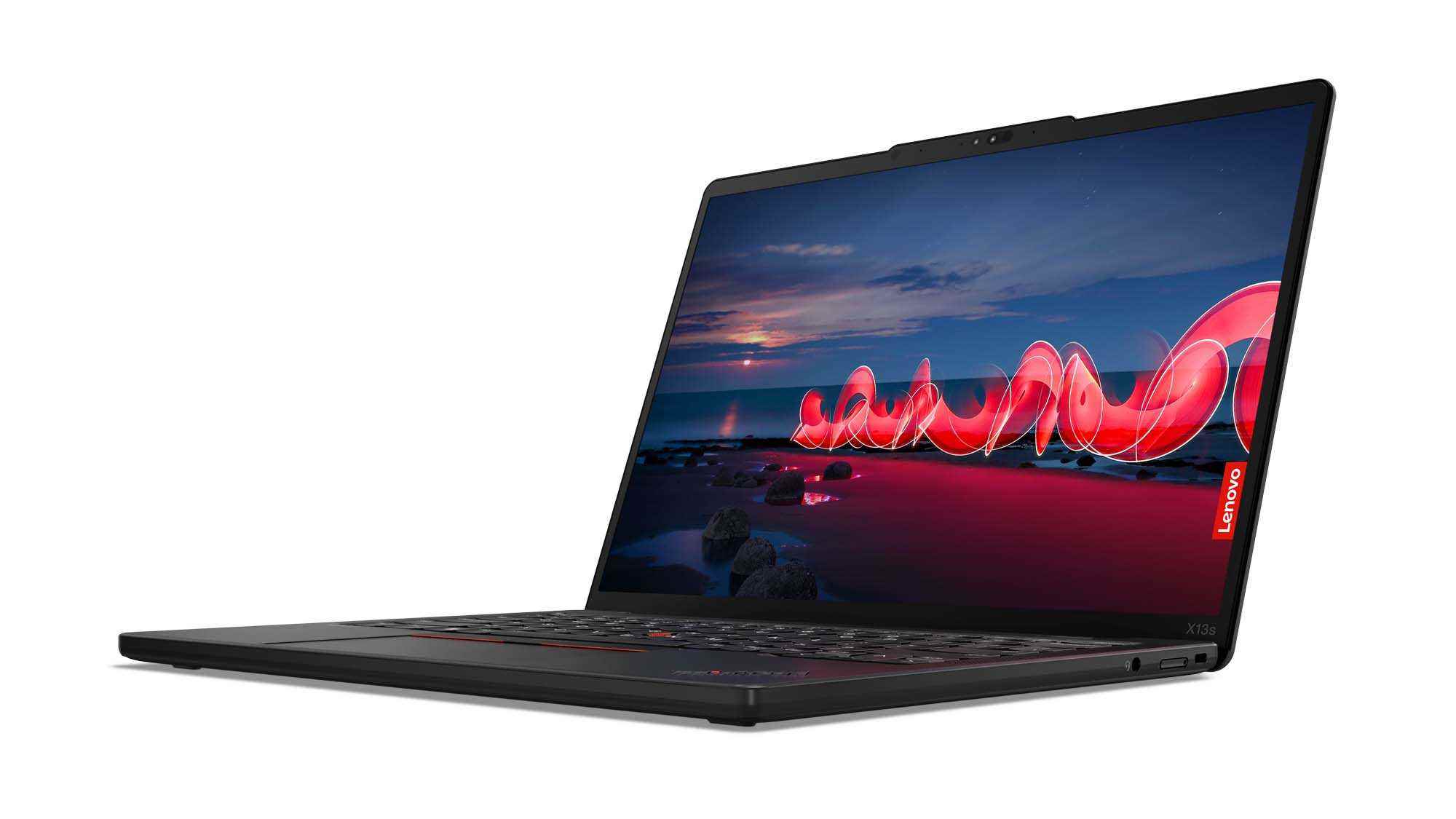 Beyaz bir arka plana karşı açık bir Lenovo ThinkPad X13s'ün önden görünümü