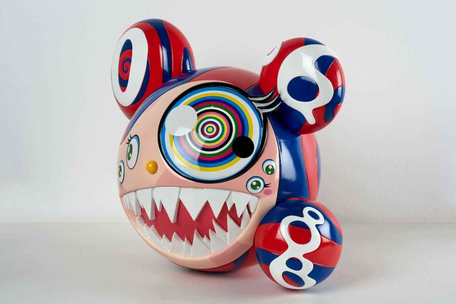 Sanatçı Takashi Murakami'nin bir sanat eseri.