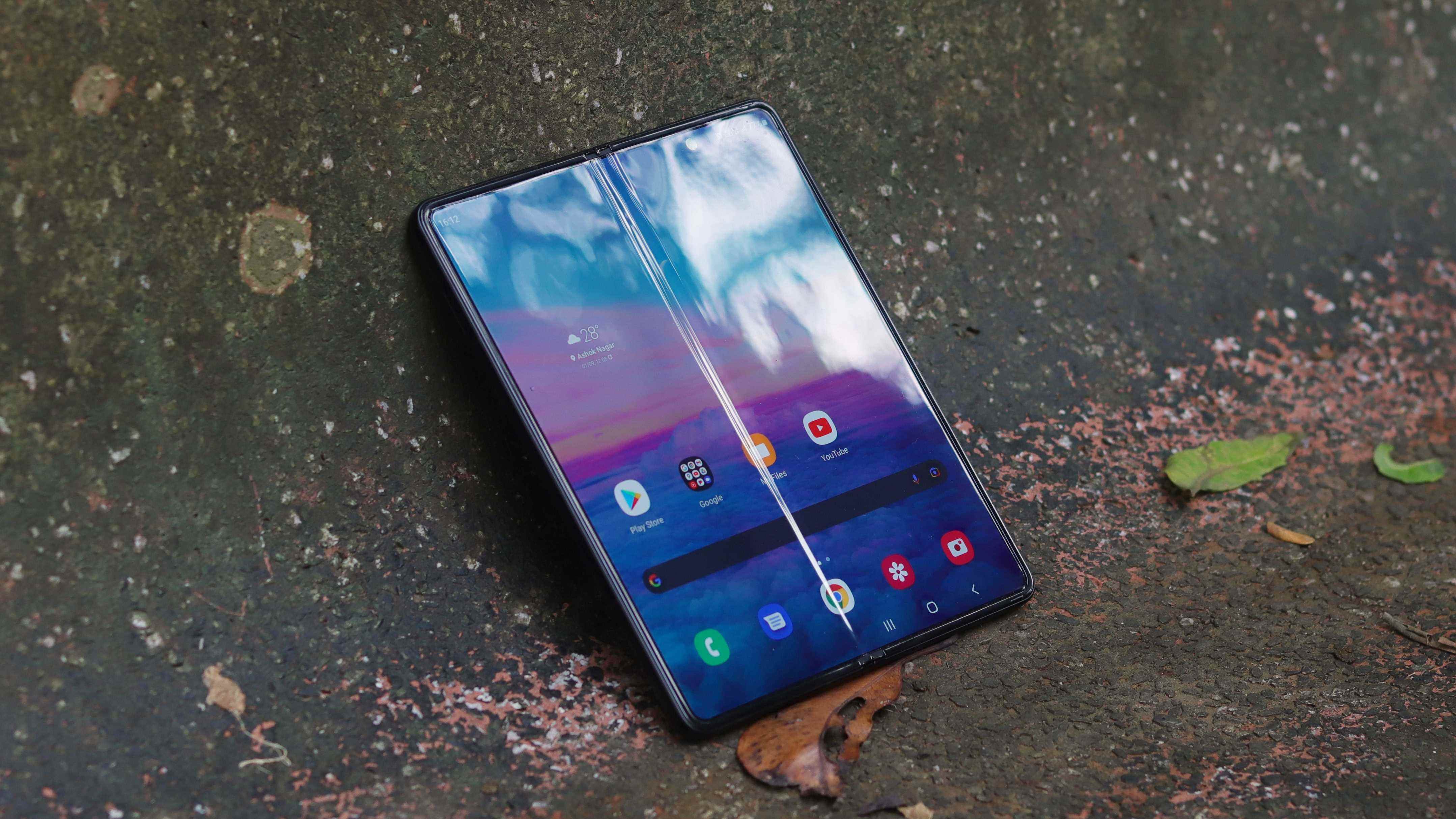 Samsung Galaxy Z Fold 3 incelemesi