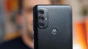 Motorola, 2021'de ABD akıllı telefon pazarında benzeri görülmemiş bir başarıya imza attı