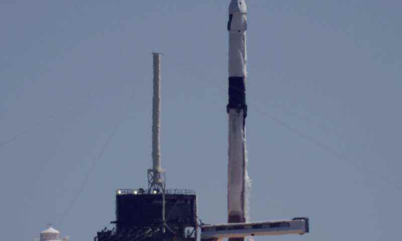 SpaceX, her biri 55 milyon dolara uzay istasyonuna 3 ziyaretçi gönderdi