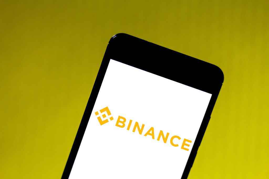 Bu fotoğraf gösteriminde Binance logosu görülüyor