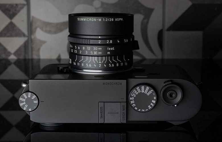 Lens seçeneği Leica Summicron-M 28mm F2 ASPH, dahili parasoley ile birlikte 4495 $ fiyatla