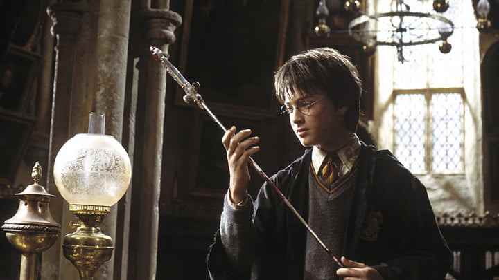 Chris Columbus'un yönettiği Harry Potter ve Sırlar Odası (2002),