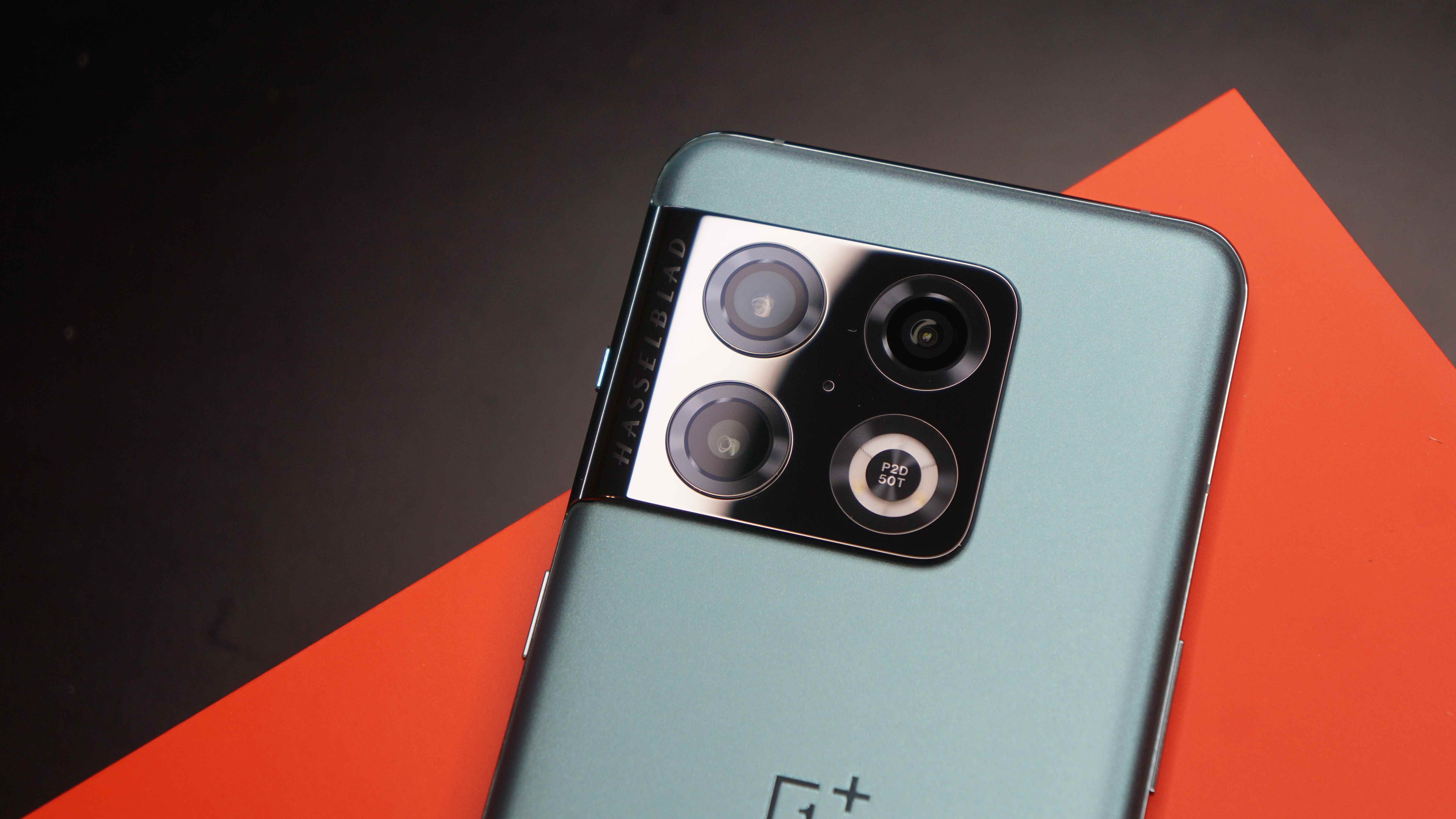 OnePlus 10 Pro'nun kamera bloğu