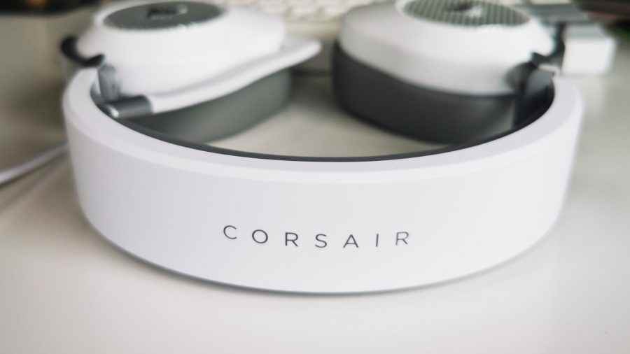 Corsair HS65 oyuncu kulaklığı