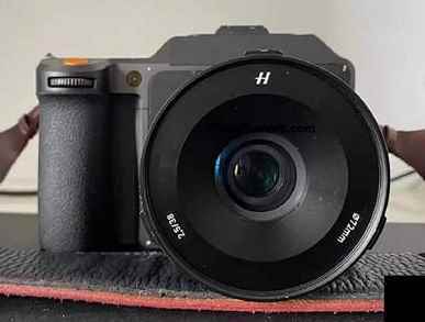 Hasselblad'ın 100 megapiksel sensörlü yeni 8.000 €'luk orta format kamerası böyle görünüyor.  Canlı fotoğraflar Hasselblad X2D