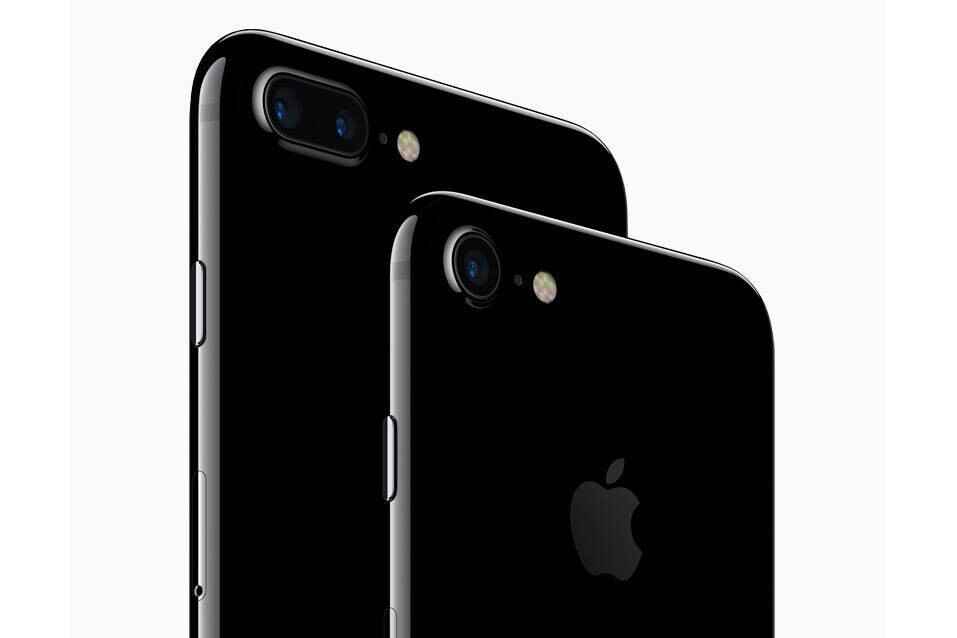 iPhone 7 telefon yıllarında çok eski ama çipi iOS 16'yı destekleyebildiği sürece bu önemli değil - Apple, iOS 16 ile iPhone 7 ikilisi için desteğin kesilmesi için haykırıyor