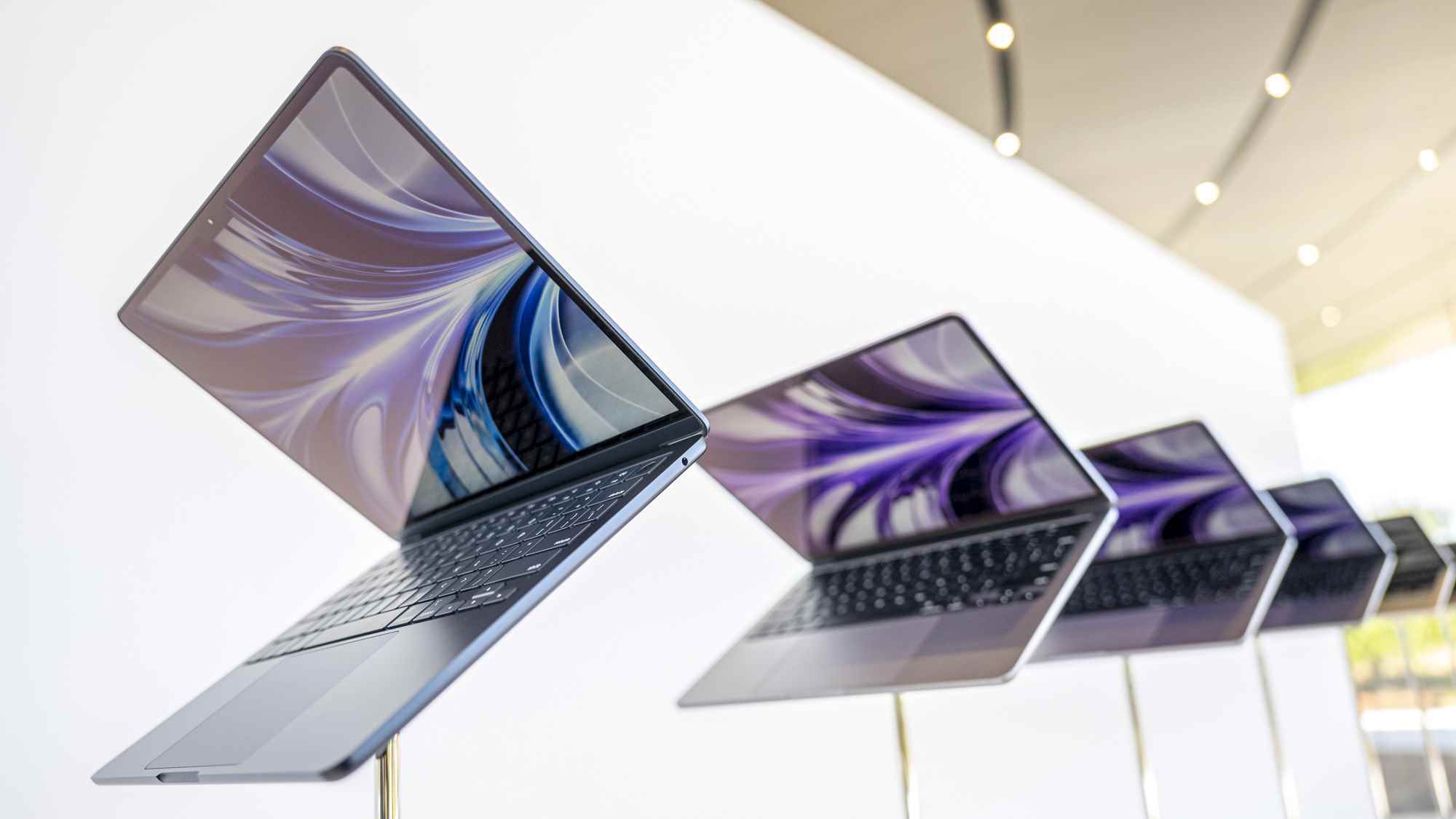 MacBook Air 2022, Apple Worldwide Developers Conference 2022'de tanıtıldı