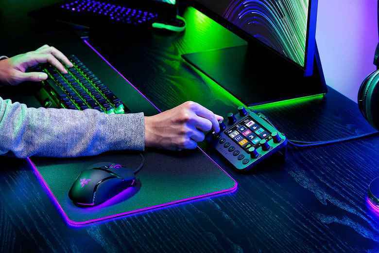 12 dokunmatik ekran butonlu benzersiz Razer Stream Controller tanıtıldı