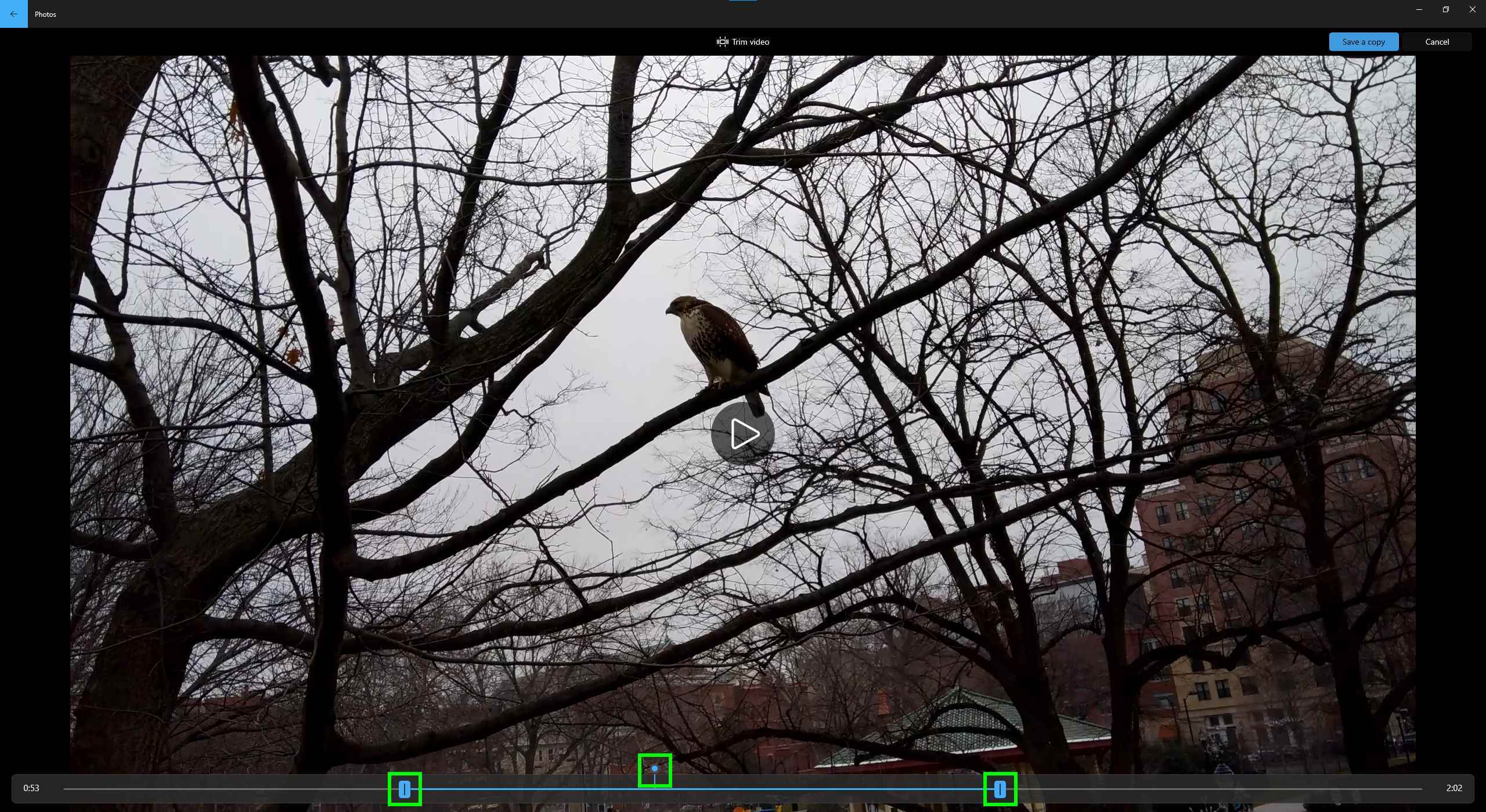 Başlat/durdur düğmeleri vurgulanmış olarak Windows Fotoğrafları ekran görüntüsünde videoları düzenleyin