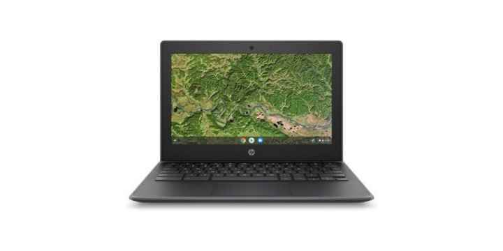 Beyaz bir arka plan üzerinde HP 11,6 inç Chromebook.