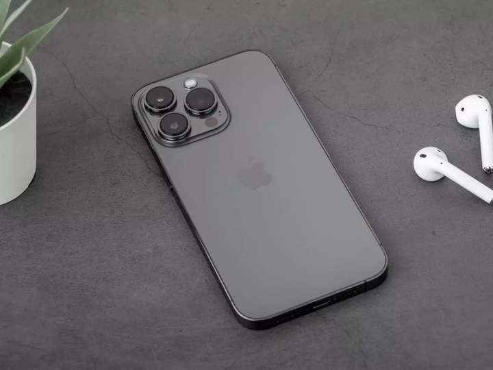 Bu iPhone kamera tedarikçisi, üretimi artırmak için 1 milyar dolar harcayacak