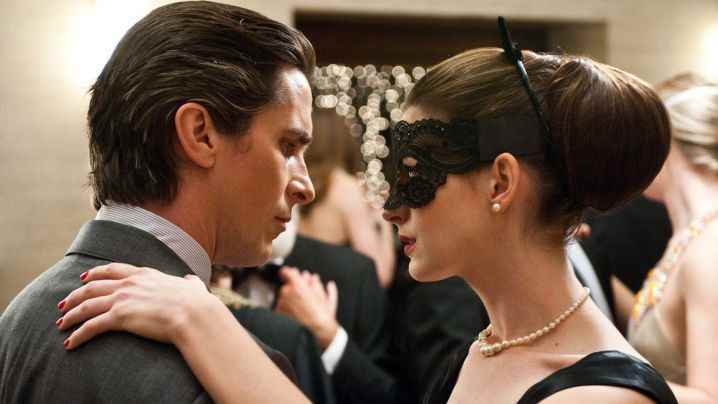 The Dark Knight Rises'ta Christian Bale ve Anne Hathaway 