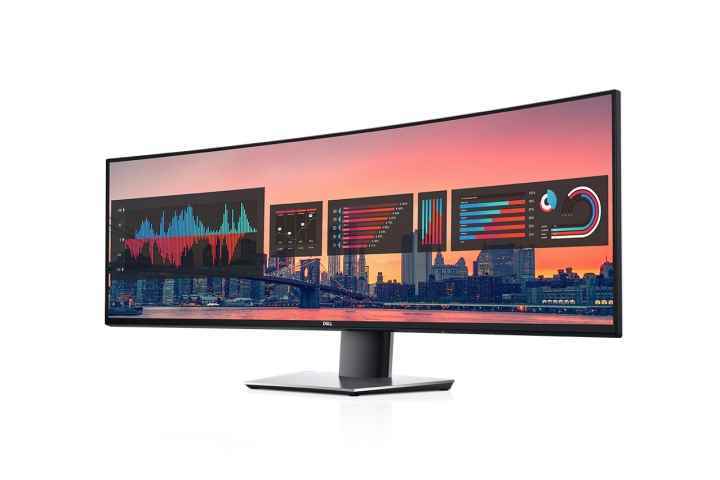 Ultra geniş Dell UltraSharp 49 Kavisli Monitör, arka planda bir şehir manzarası ile bilgi grafikleri görüntüler.