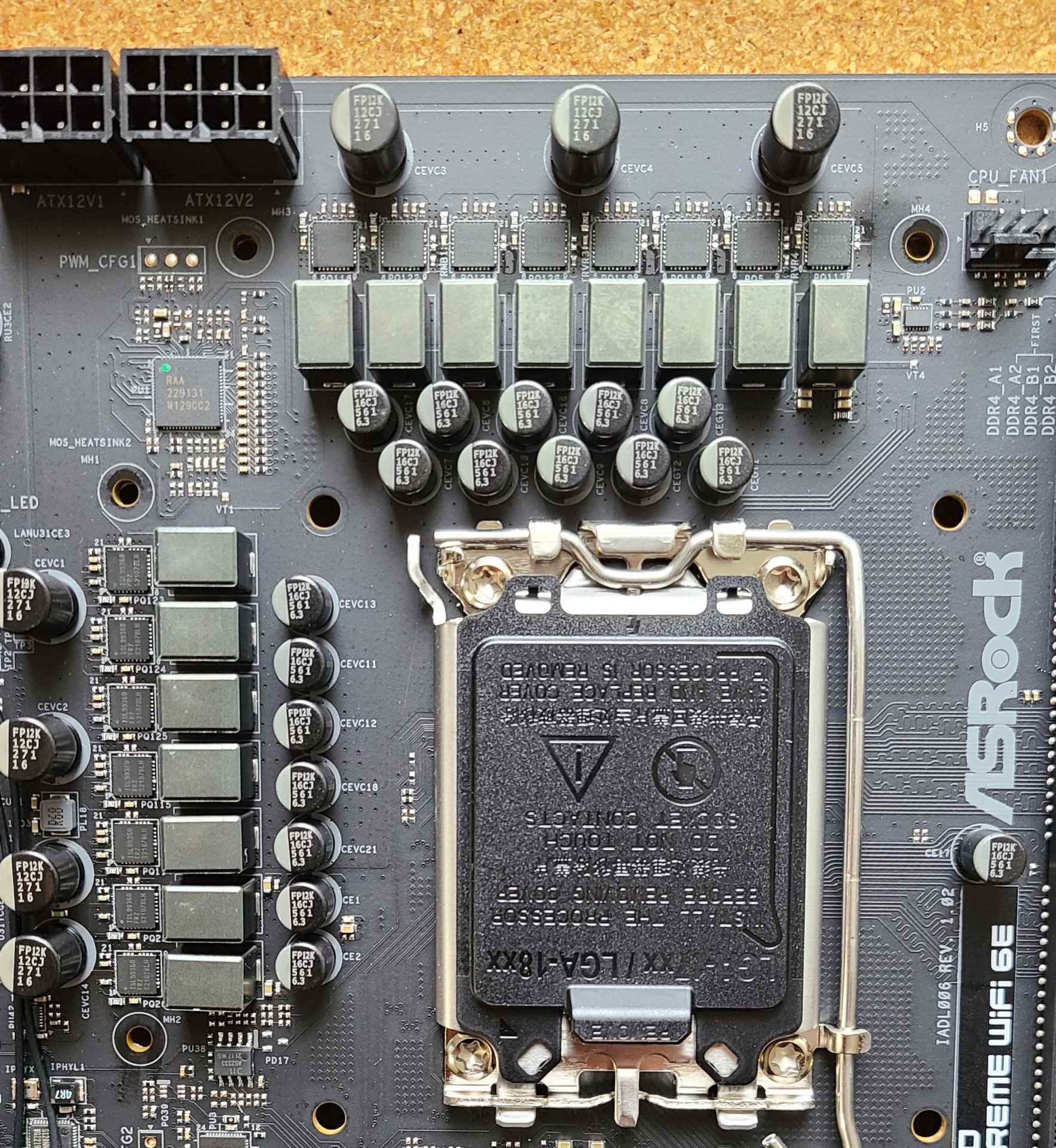 ASRock Z690 Aşırı WiFi 6E