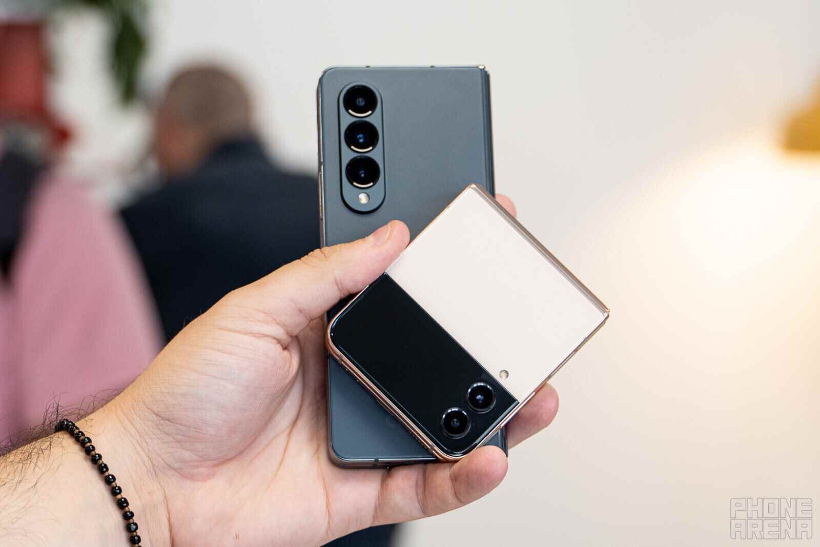 Samsung, Galaxy Fold 4 ve Galaxy Flip 4'ü yeni tanıttı - Samsung, 2025 yılına kadar şirketin katlanabilir telefonlarının Galaxy S telefonlarından daha popüler olacağını söylüyor