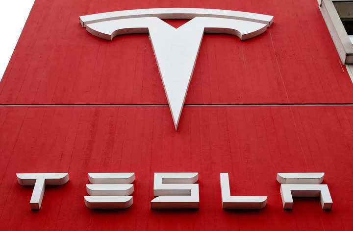 Tesla, yarış önyargısı için dava açan California ajansına meydan okudu