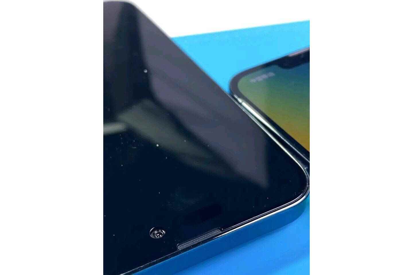 iPhone 14 Pro Max, çentik yerine hap şeklinde ve delikli kesiklere sahip olacak - Yeni video, iPhone 14 Pro Max ile iPhone 13 Pro Max arasındaki tasarım farklılıklarını anlatıyor