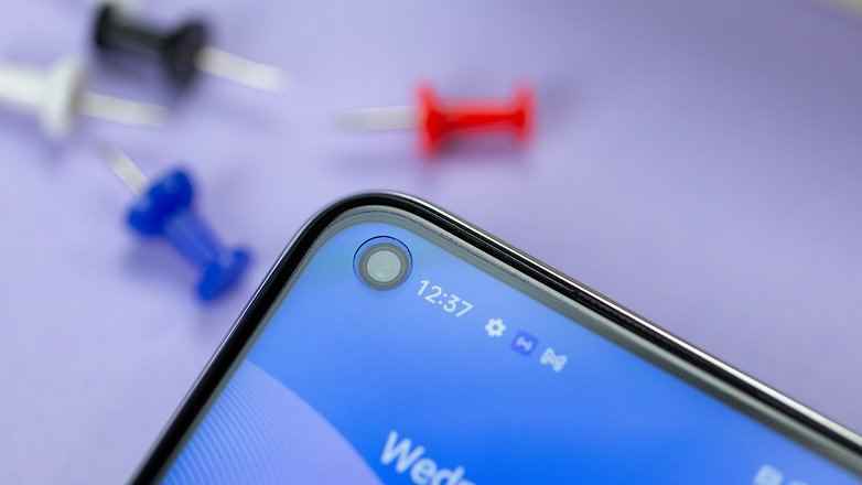 Realme 9 5G Delme Deliği yakın çekim