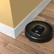 Roomba elektrikli süpürge.