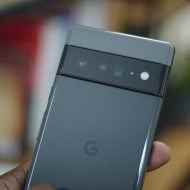 Google Pixel 6 Pro akıllı telefon.