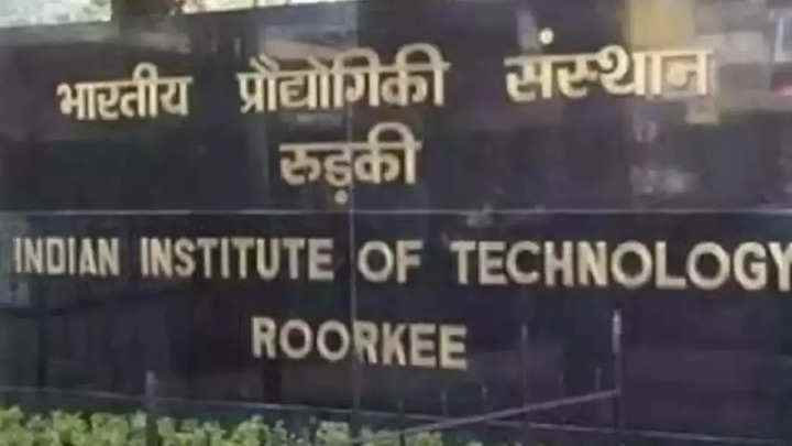 IIT Roorkee profesörü, biyolojik olarak parçalanabilen çoklu torba üretmek için teknoloji geliştiriyor: Tüm ayrıntılar