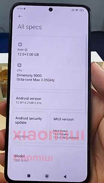 Eşsiz Poco akıllı telefon canlı fotoğrafta aydınlandı.  SoC MediaTek Dimensity 9000'deki güçlü Poco F4 Pro hiçbir zaman seri hale getirilmedi