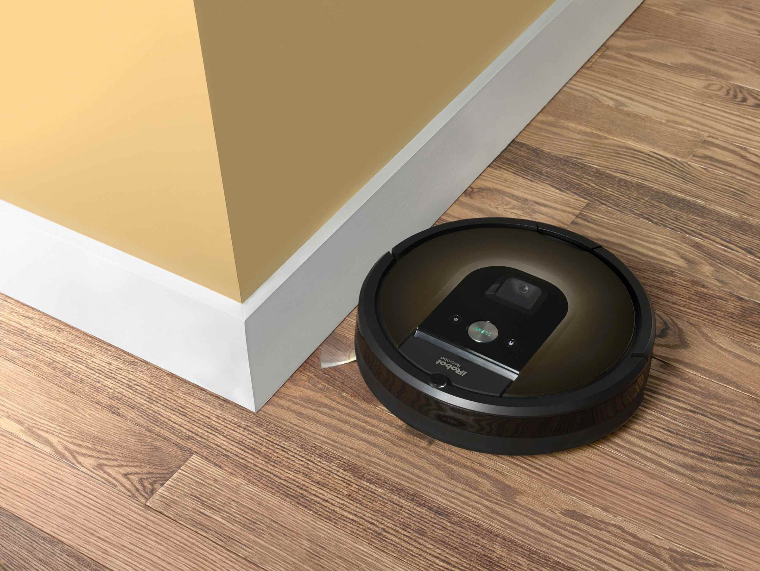 Roomba elektrikli süpürge.