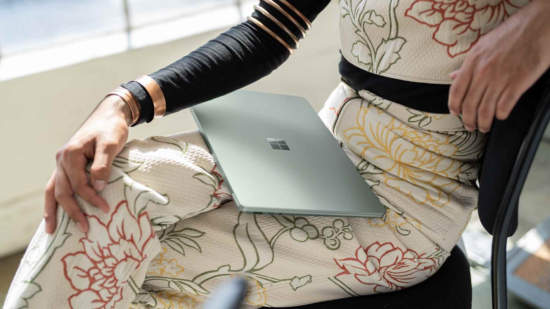 Surface Laptop 5 tanıtım resimleri