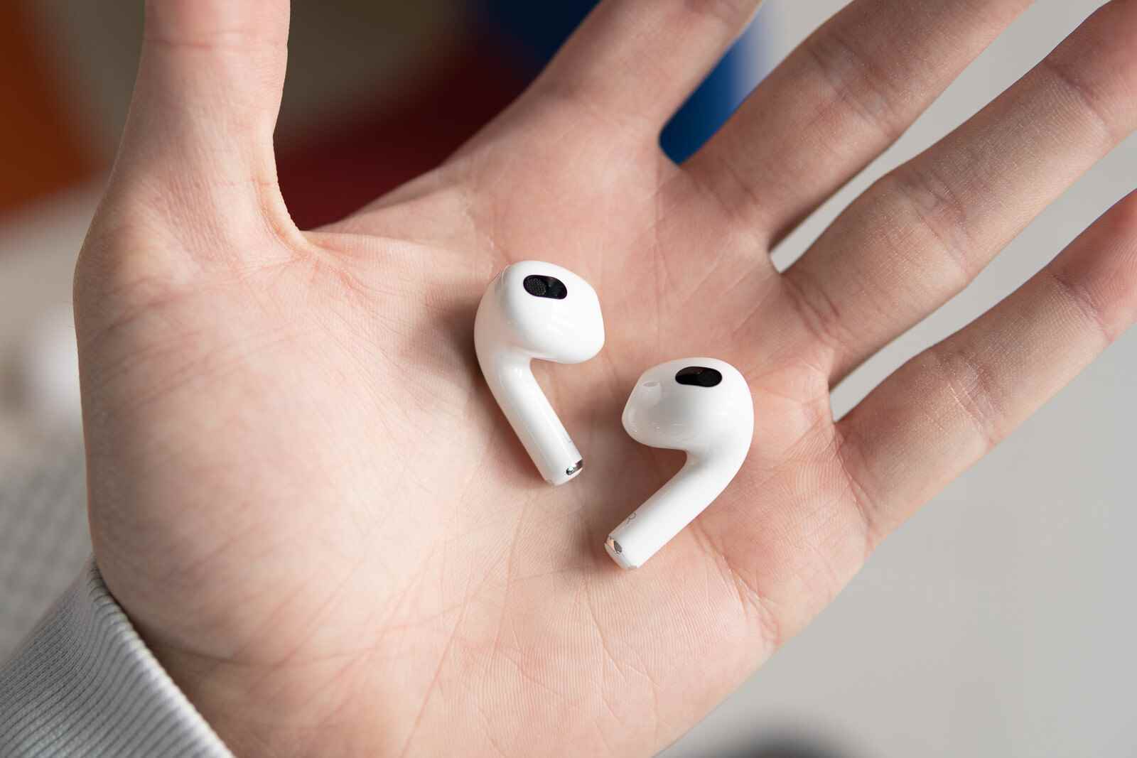 Apple, AirPods üretiminin bir kısmını Çin'e taşımayı düşünüyor - Rapor, Apple'ın bazı AirPods üretimini Hindistan'a taşımayı planladığını söylüyor