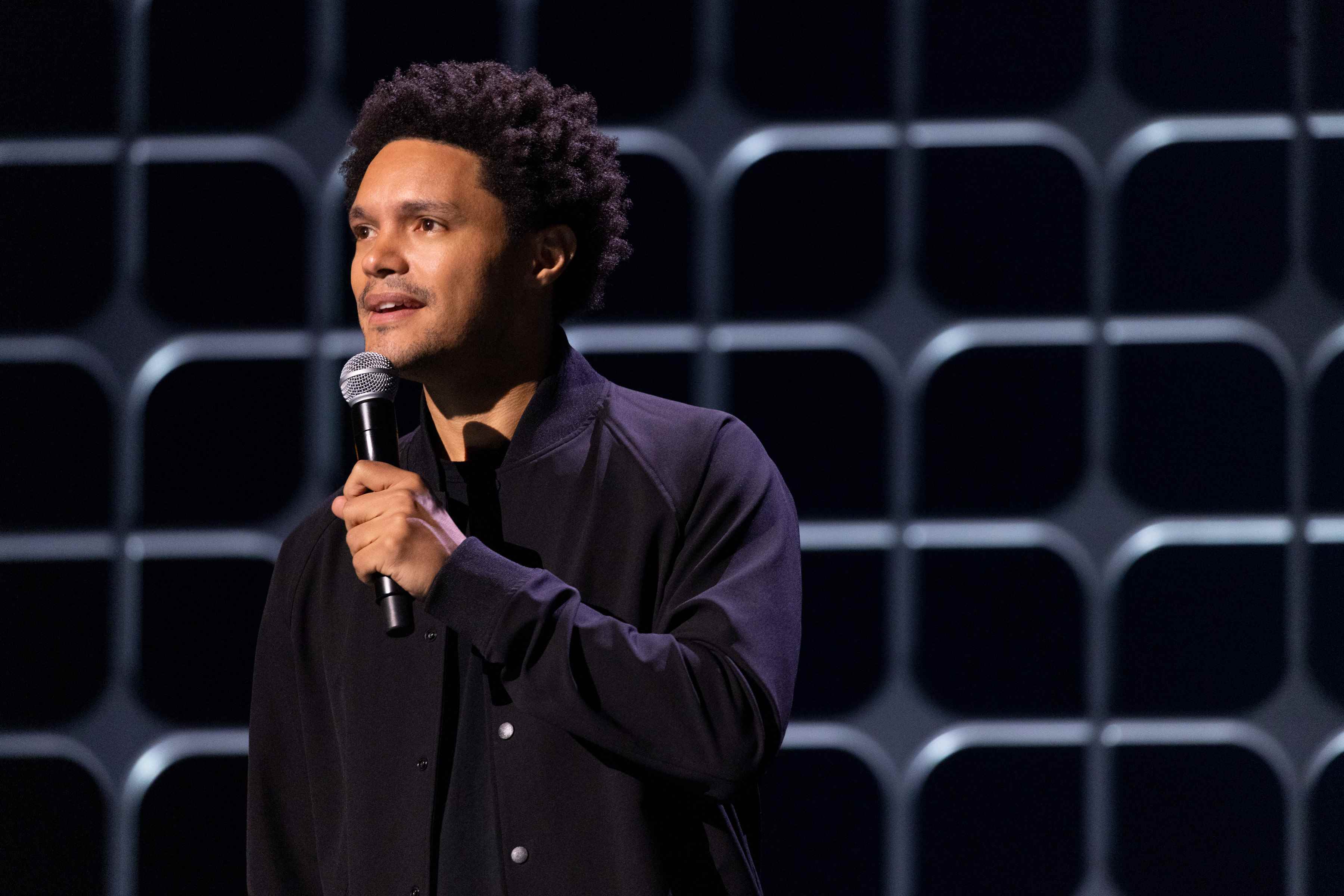 Trevor Noah Toronto'da Trevor Noah: Keşke Yapsaydınız