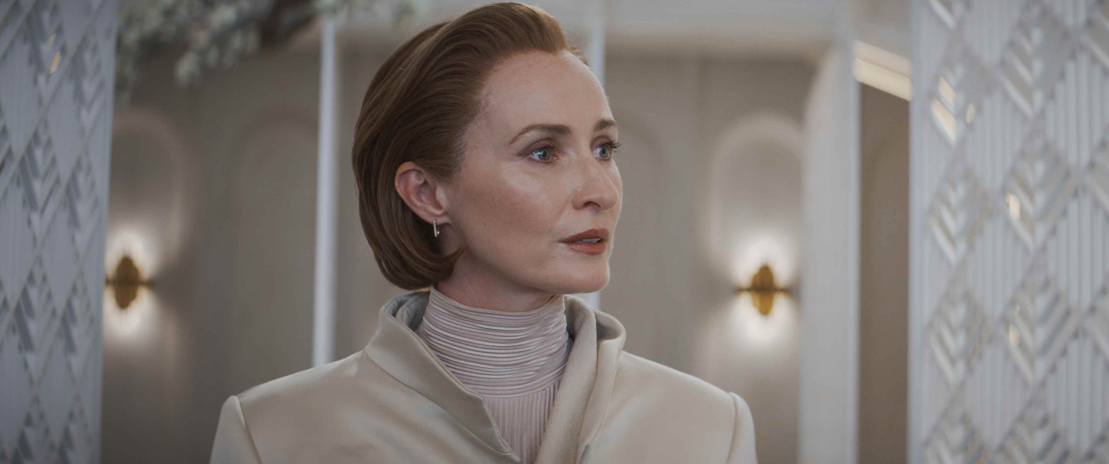 Andor'da Mon Mothma rolünde Genevieve O'Reilly