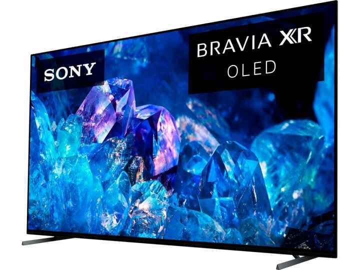 Sony 77 İnç Bravia XR A80K 4K OLED Google TV'nin açılı bir çekimi.