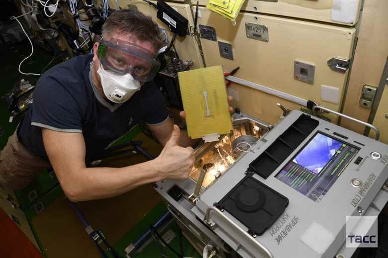 ISS'de bir Rus 3D yazıcıyla bir test parçası basıldı