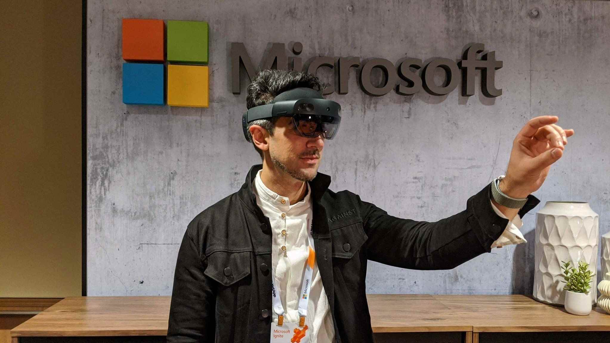 Microsoft HoloLens