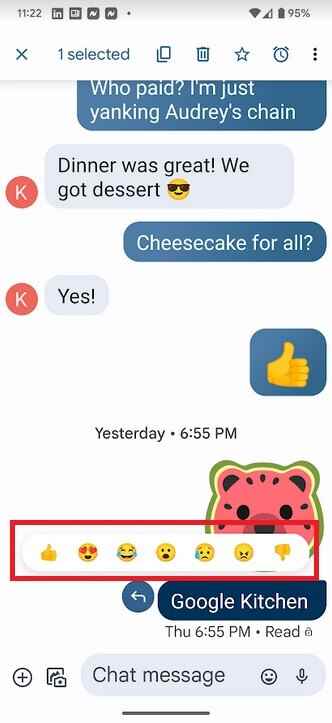 Güncelleme gelene kadar, Google Mesajlar kullanıcıları bir RCS veya SMS mesajına yedi emojiden birini seçerek yanıt verebilirler - Google yakında Mesajlar kullanıcılarının herhangi bir emoji kullanarak tepki vermesine izin verecektir.