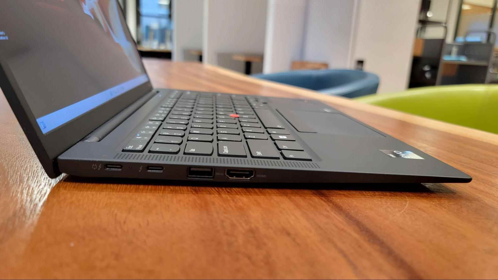 ThinkPad X1 Carbon Gen 10 Klavye