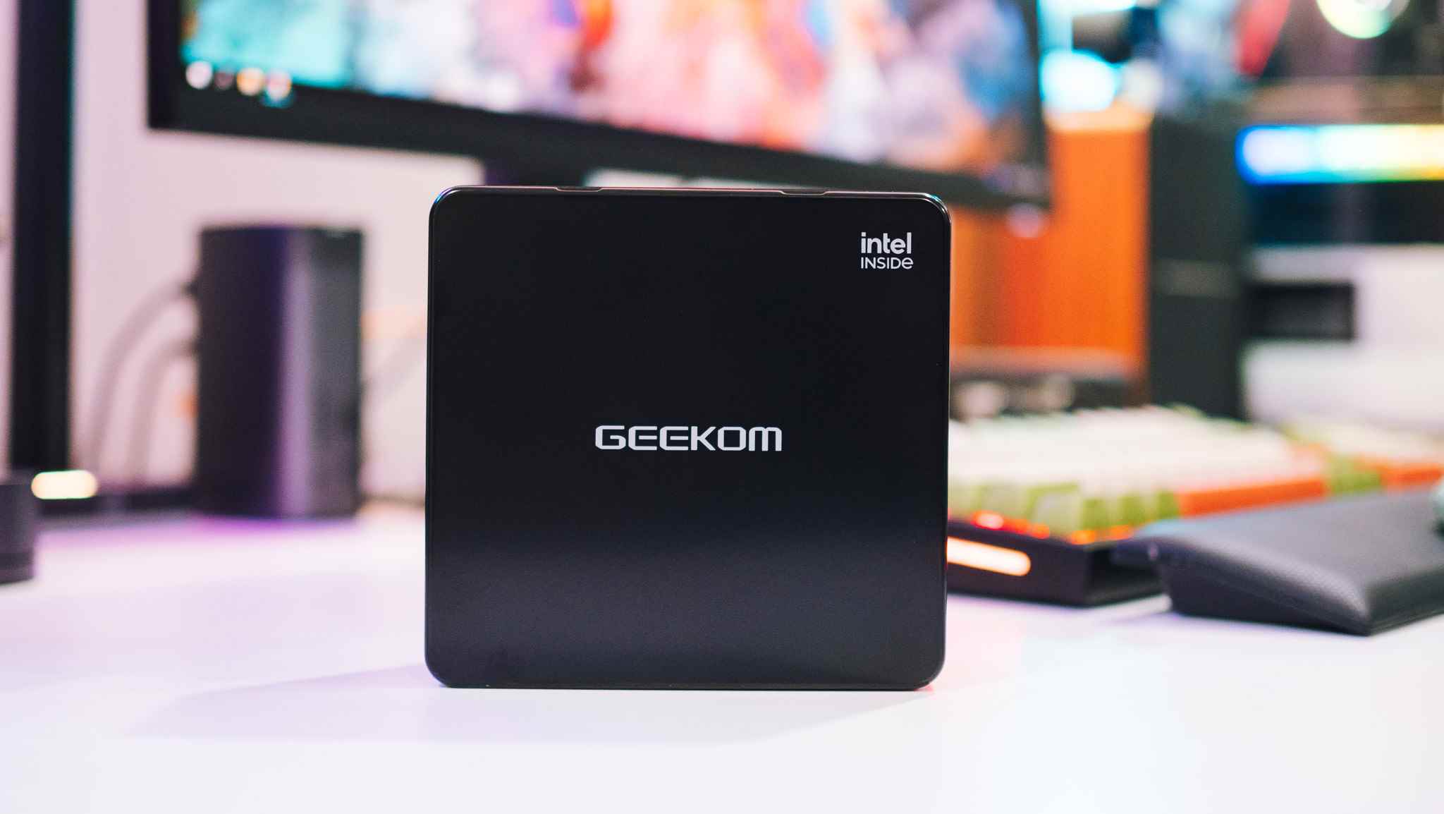 Geekom Mini IT8 incelemesi