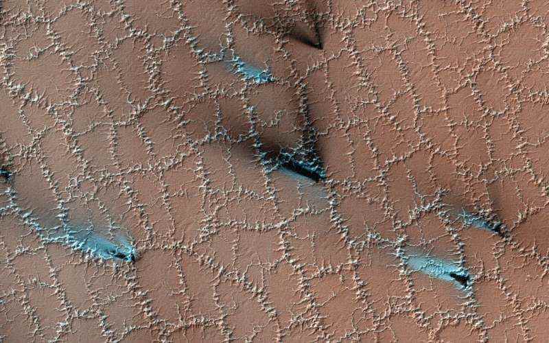 NASA, Mars'ta bir kış harikalar diyarını keşfediyor