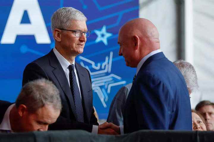 Tim Cook ve Joe Biden, TSMC fabrikasında 'Amerika'da üretim' çipleri planlıyor