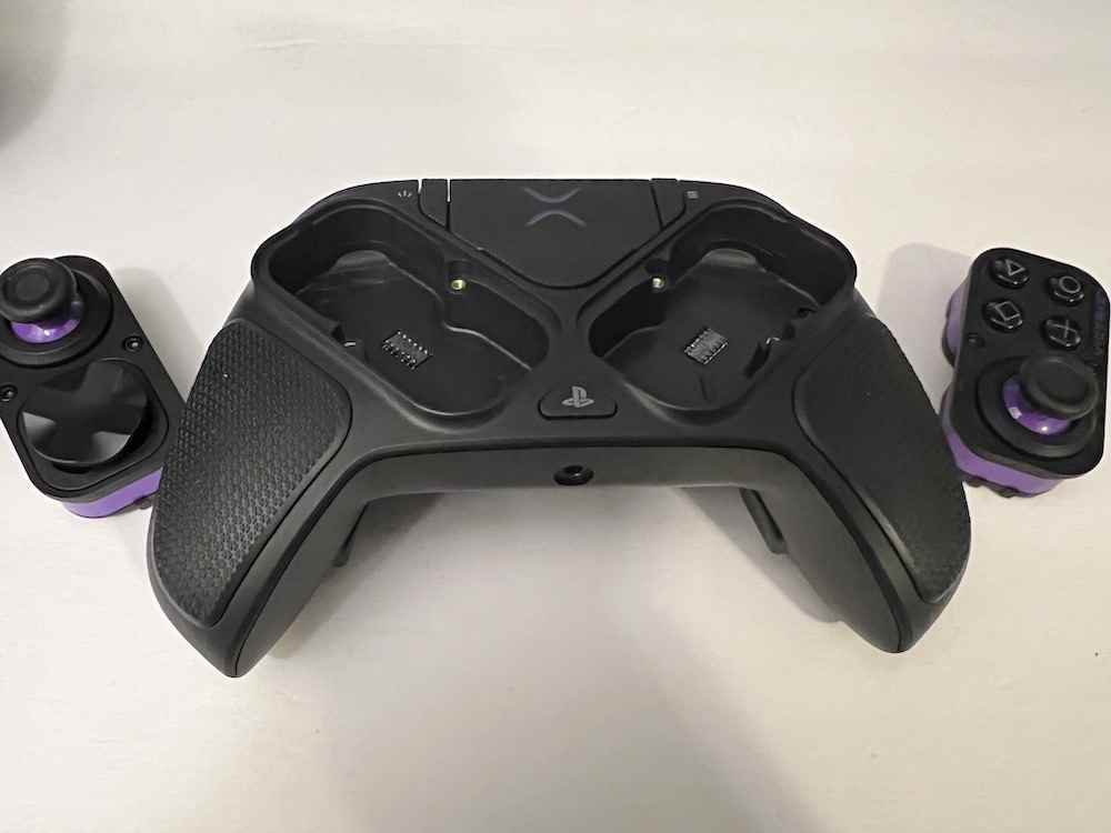 Victrix Pro BFG ile gelen modülleri kolaylıkla değiştirebilirsiniz.