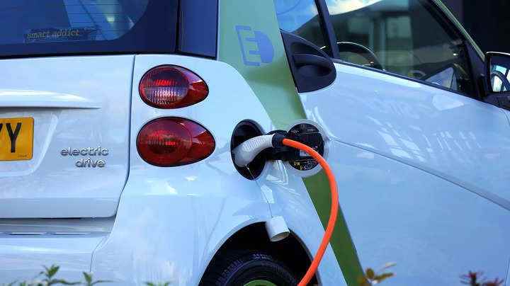 Yenilenebilir enerji ve elektrikli araçlar için sübvansiyonlar 2022 mali yılında iki kattan fazla arttı: Rapor