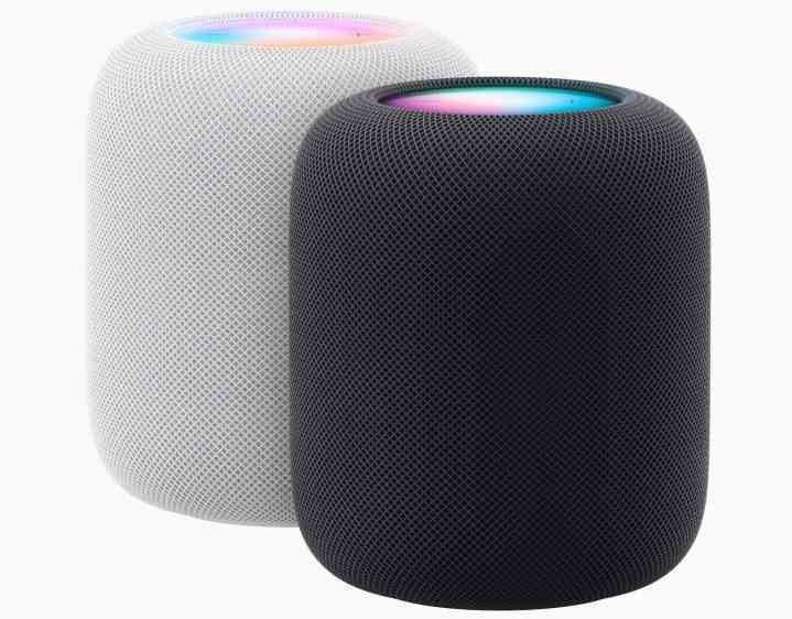 İki Apple HomePod (ikinci nesil).