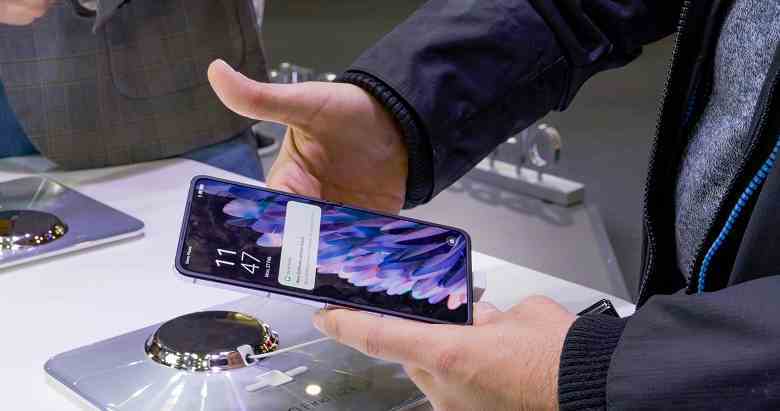 Resmi: Oppo Find N2 Flip kapaklı akıllı telefon Rusya'da satışa çıkacak, tahmini fiyatı biliniyor